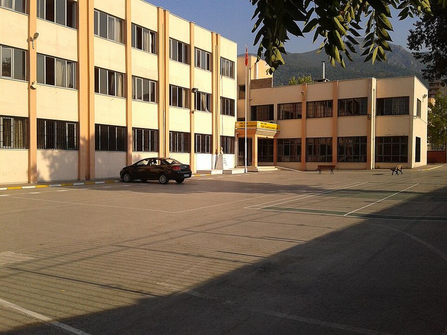 Bursa Anadolu Lisesi