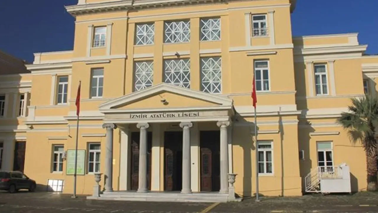 Atatürk Lisesi
