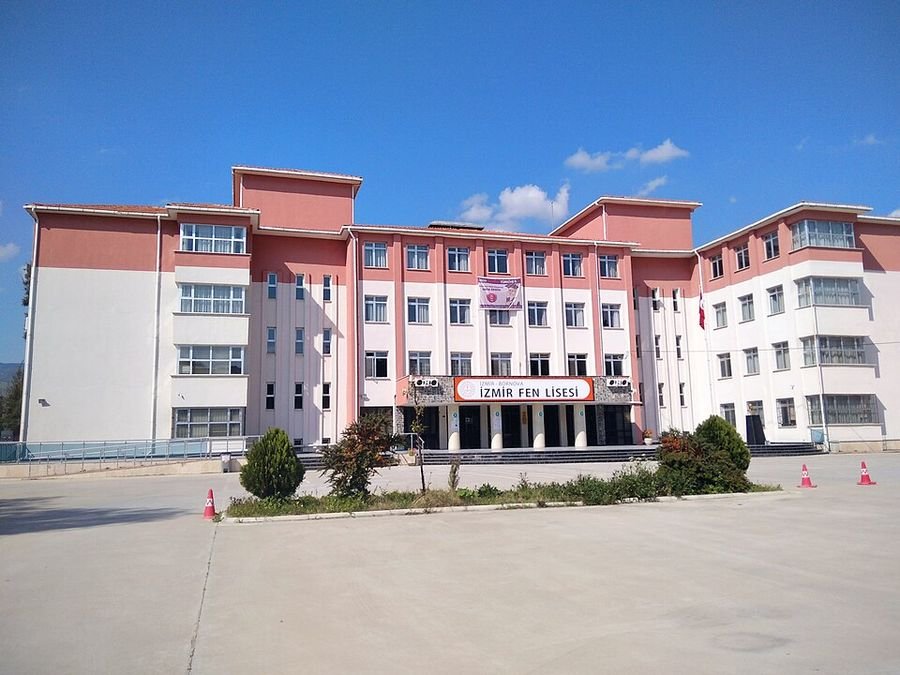 İzmir Fen Lisesi