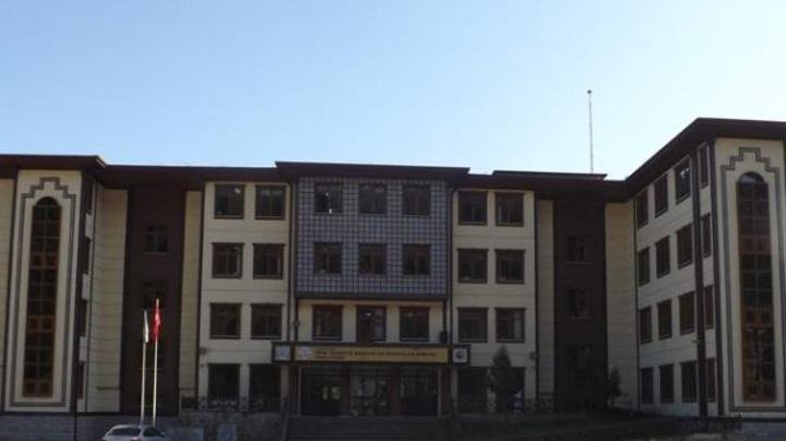 Rize Türkiye Odalar ve Borsalar Birliği Fen Lisesi