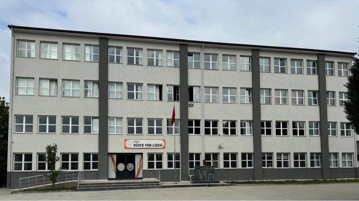 Düzce Fen Lisesi