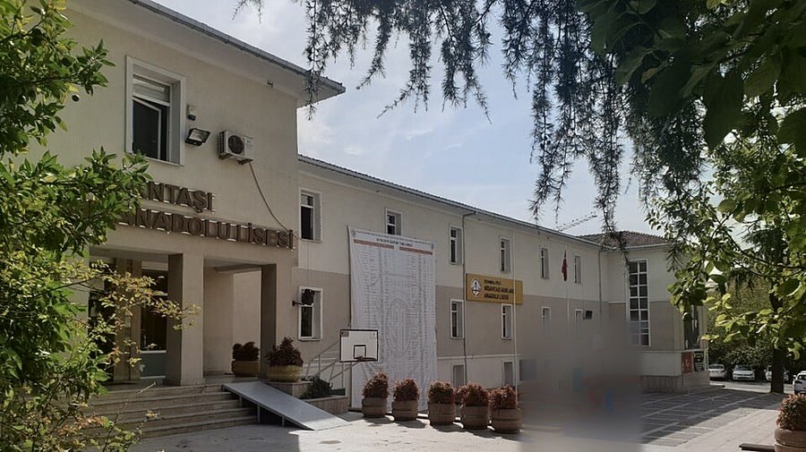 Nişantaşı Nuri Akın Anadolu Lisesi