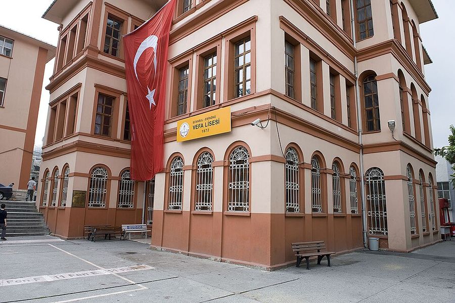 Vefa Lisesi